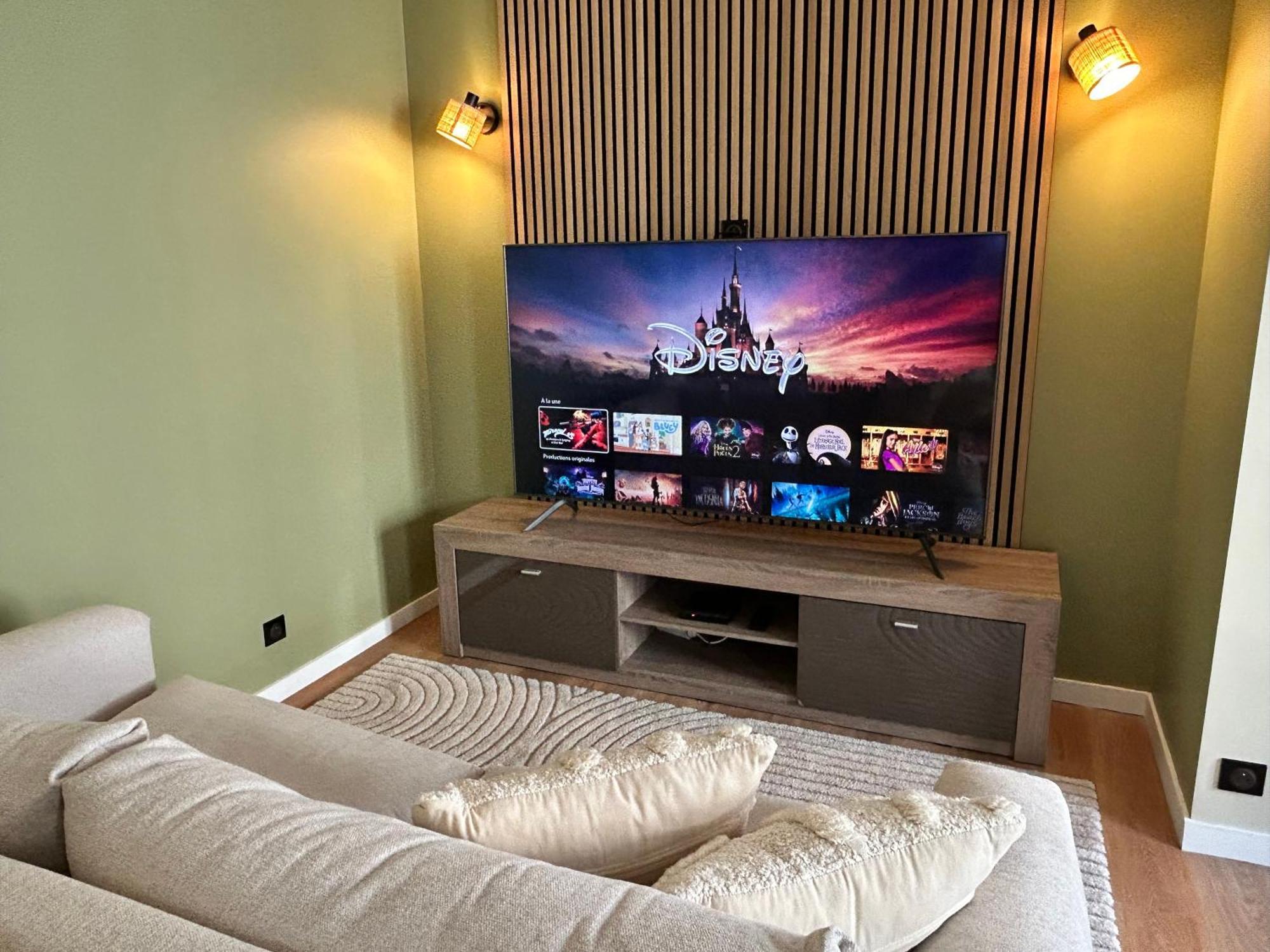 Sweet And Comfy In Hyper City Center With Netflix, Prime And Disney Plus Included Noisy-le-Grand Buitenkant foto