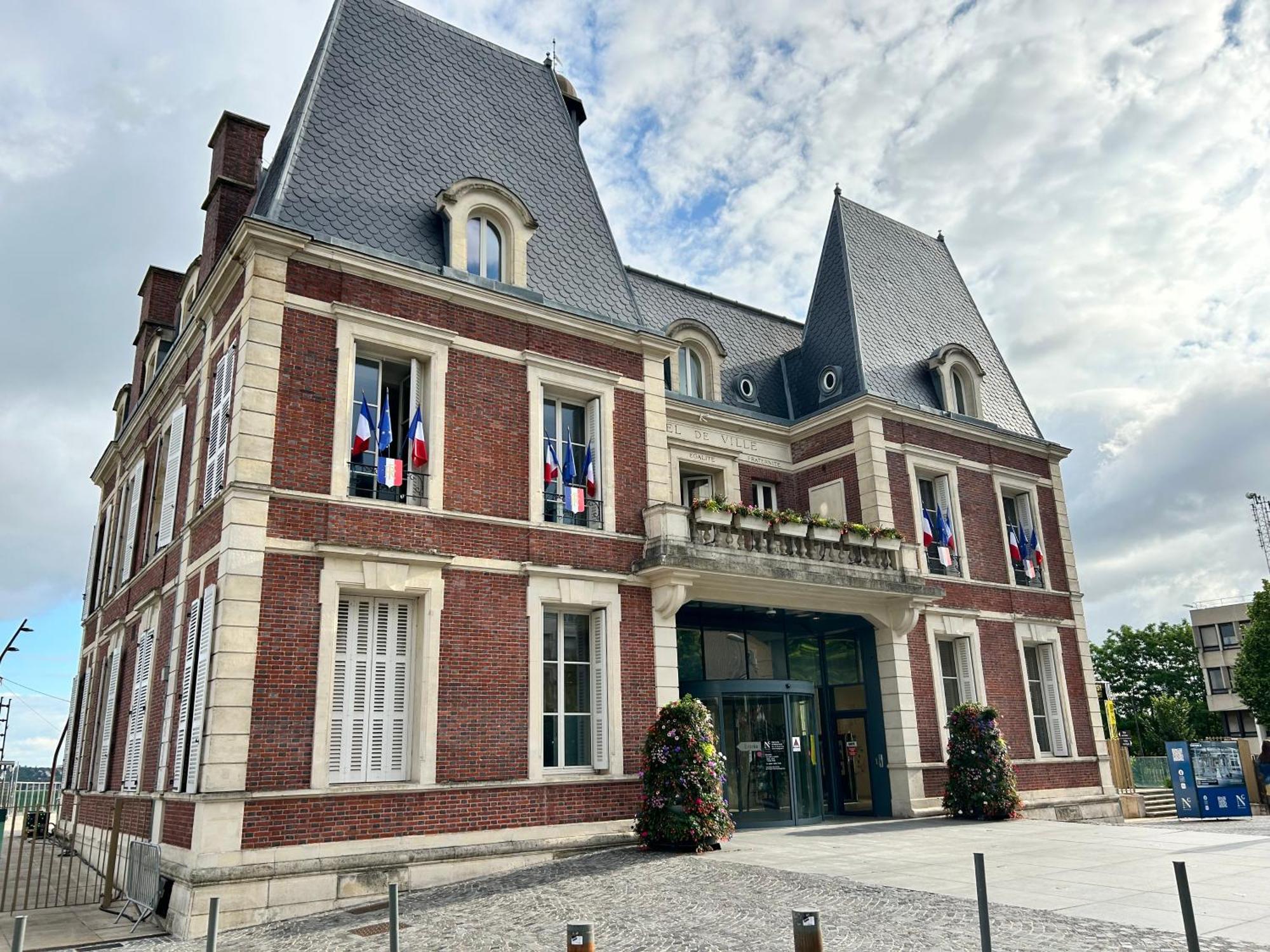 Sweet And Comfy In Hyper City Center With Netflix, Prime And Disney Plus Included Noisy-le-Grand Buitenkant foto
